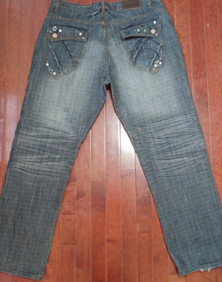 Denim - Picture 2 of 4